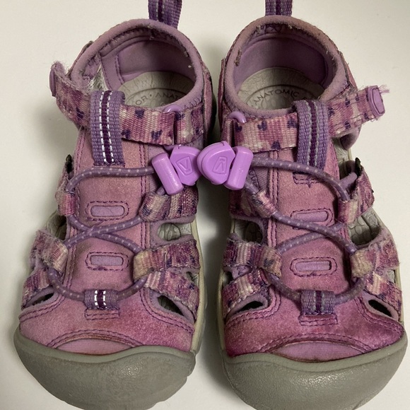 Keen size 10 little kid - Picture 3 of 5